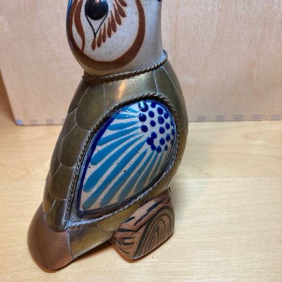 Vintage Tonala Cobalt Blue Toucan with Brass Overlay - Picture 6 of 10